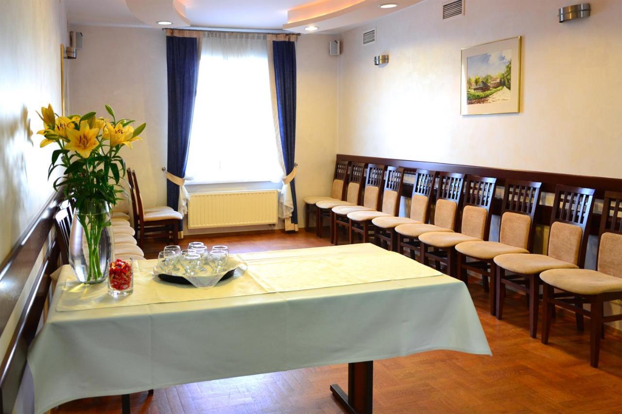 Hotel Panorama Nowy Sacz Exterior photo