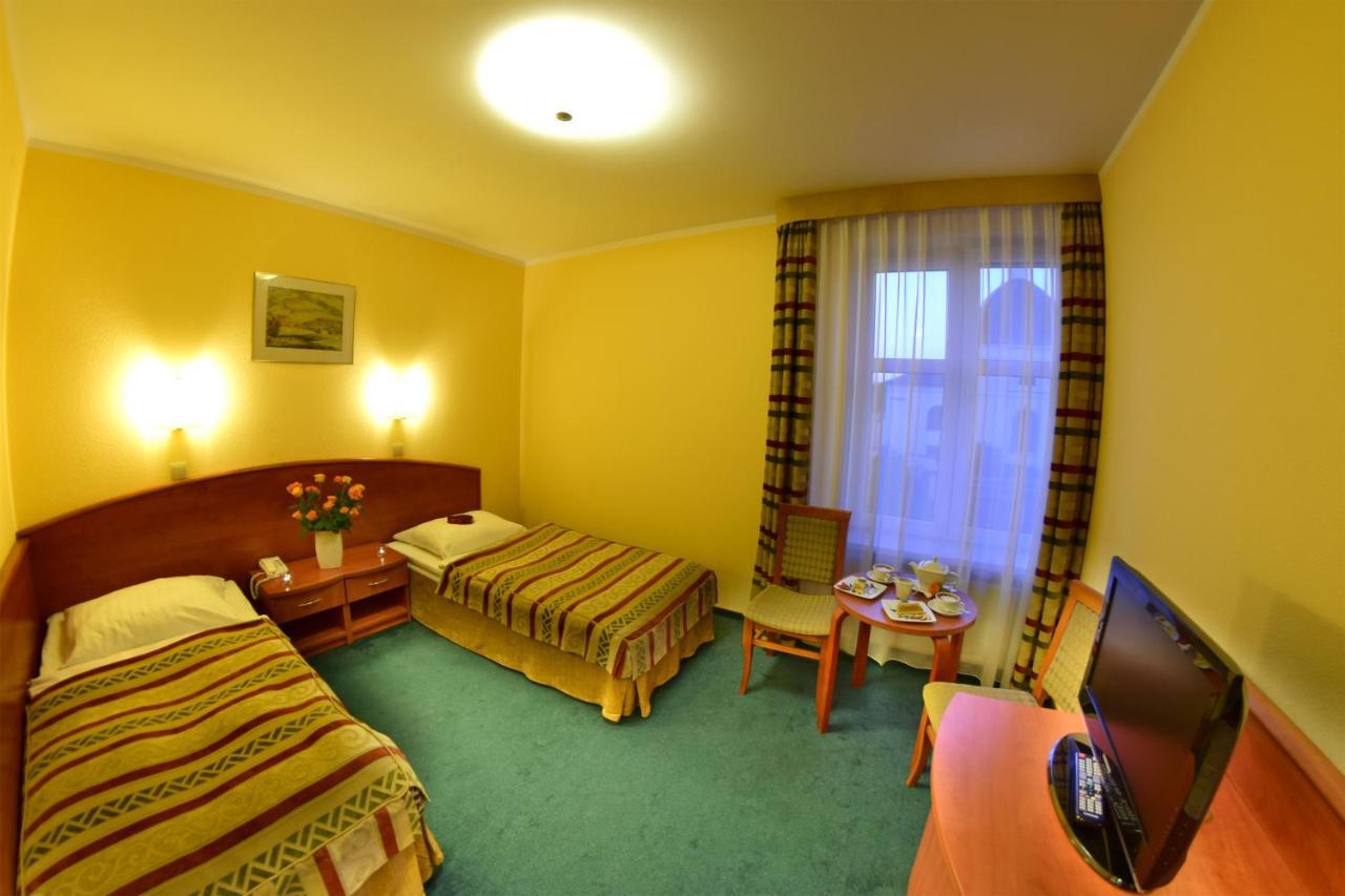 Hotel Panorama Nowy Sacz Exterior photo