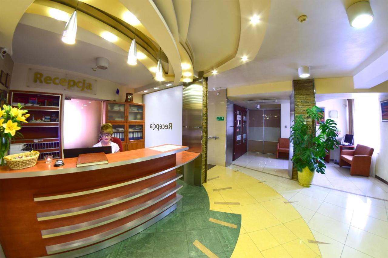 Hotel Panorama Nowy Sacz Exterior photo