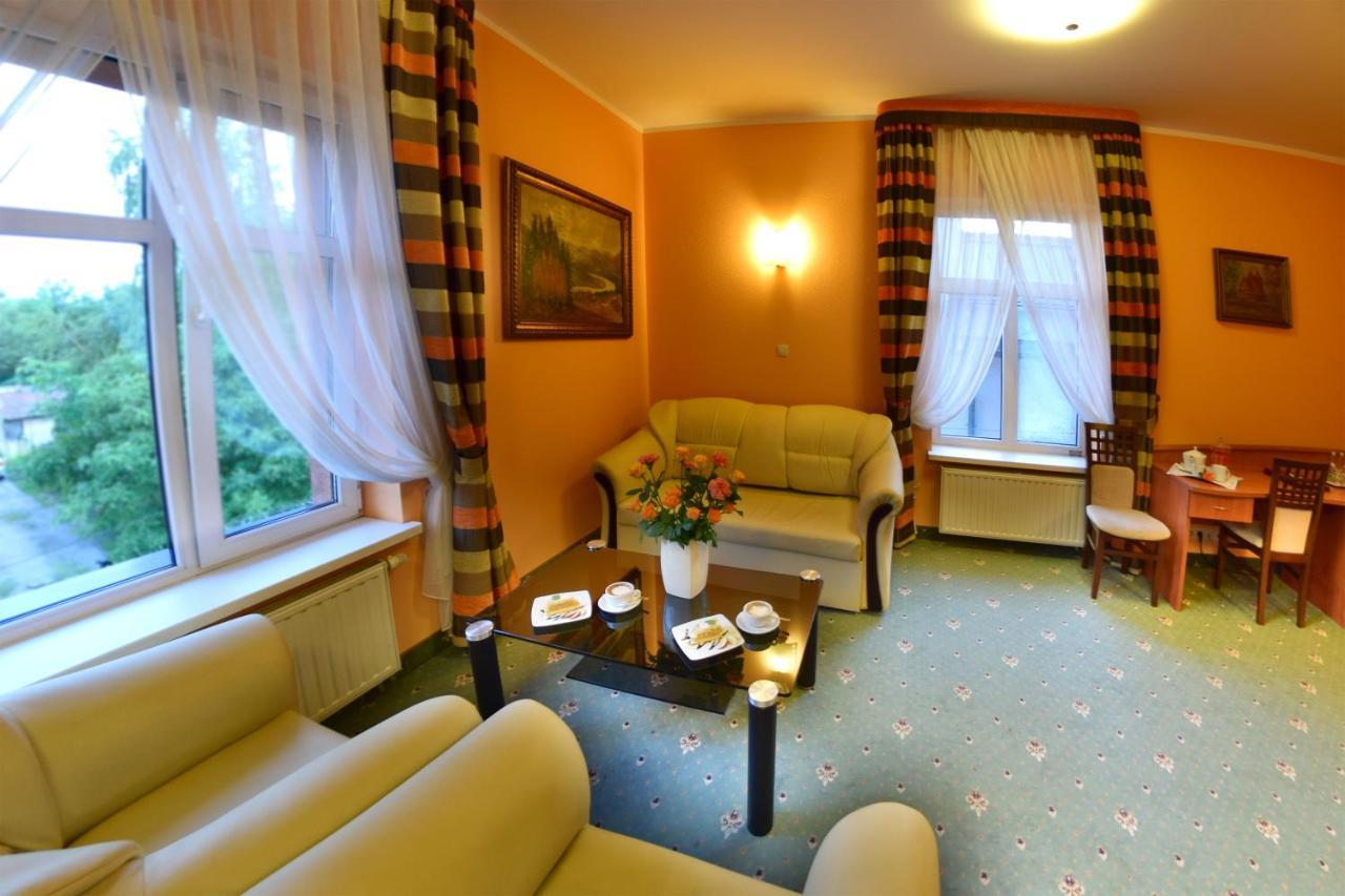 Hotel Panorama Nowy Sacz Exterior photo