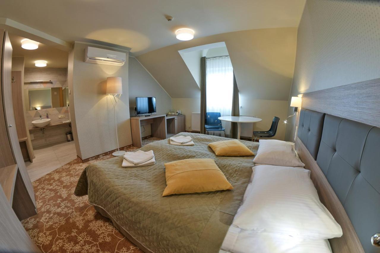 Hotel Panorama Nowy Sacz Exterior photo