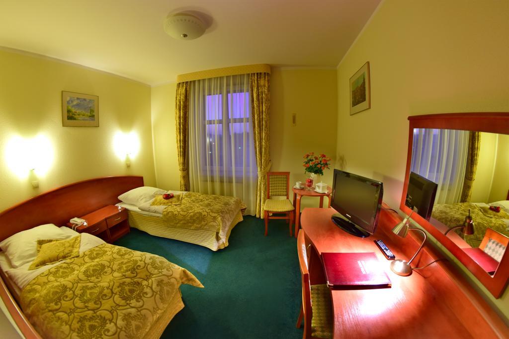 Hotel Panorama Nowy Sacz Room photo